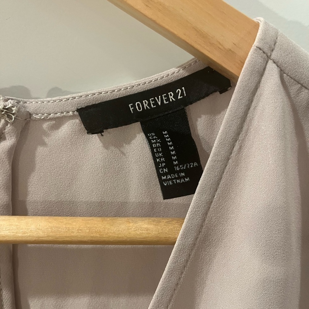 Forever 21 Soft Gray V-Neck Romper - Picture 5 of 8